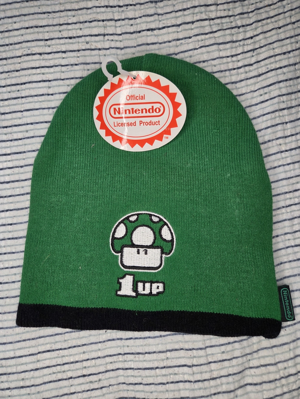 Mario Nintendo 1 Up Mushroom Beanie Green And Black Vintage 2003 New
